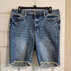 Judy Blue Bermuda Shorts Size XL